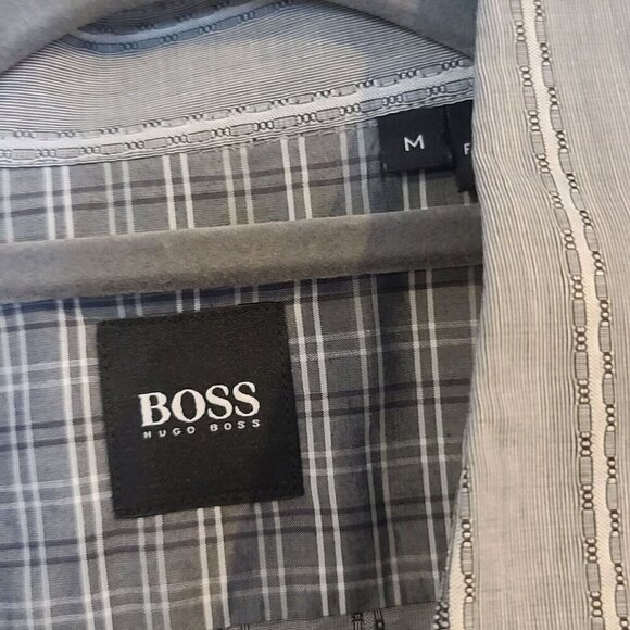 BOSS Hugo Boss Long Sleeve Button Up Dress Shirt Gray Stripe Pattern Size Medium - Picture 3 of 9